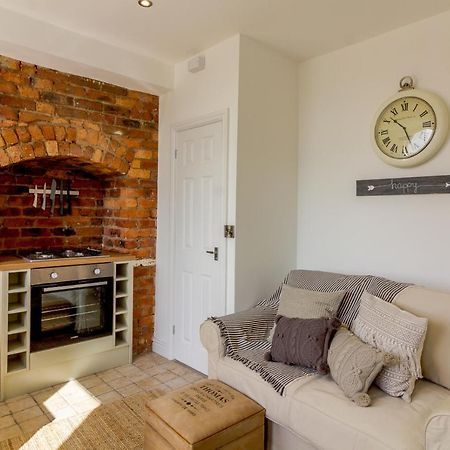 מטלוק Beautiful 1 Bed Apartment In The Heart Of Matlock מראה חיצוני תמונה